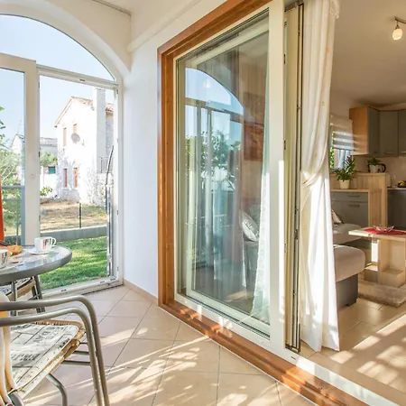 Gorgeous In With Kitchen Appartamento Porec
